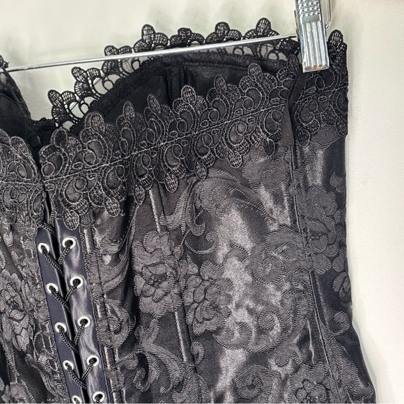 Fredericks of Hollywood Black Corset Lace Hem Lace-Up Bone Structure Size 38 New - Picture 10 of 16